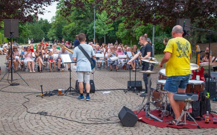 Od filmů pod hvězdami po tanec pod širým nebem. PRAHA 2 NOVÝMA OČIMA
